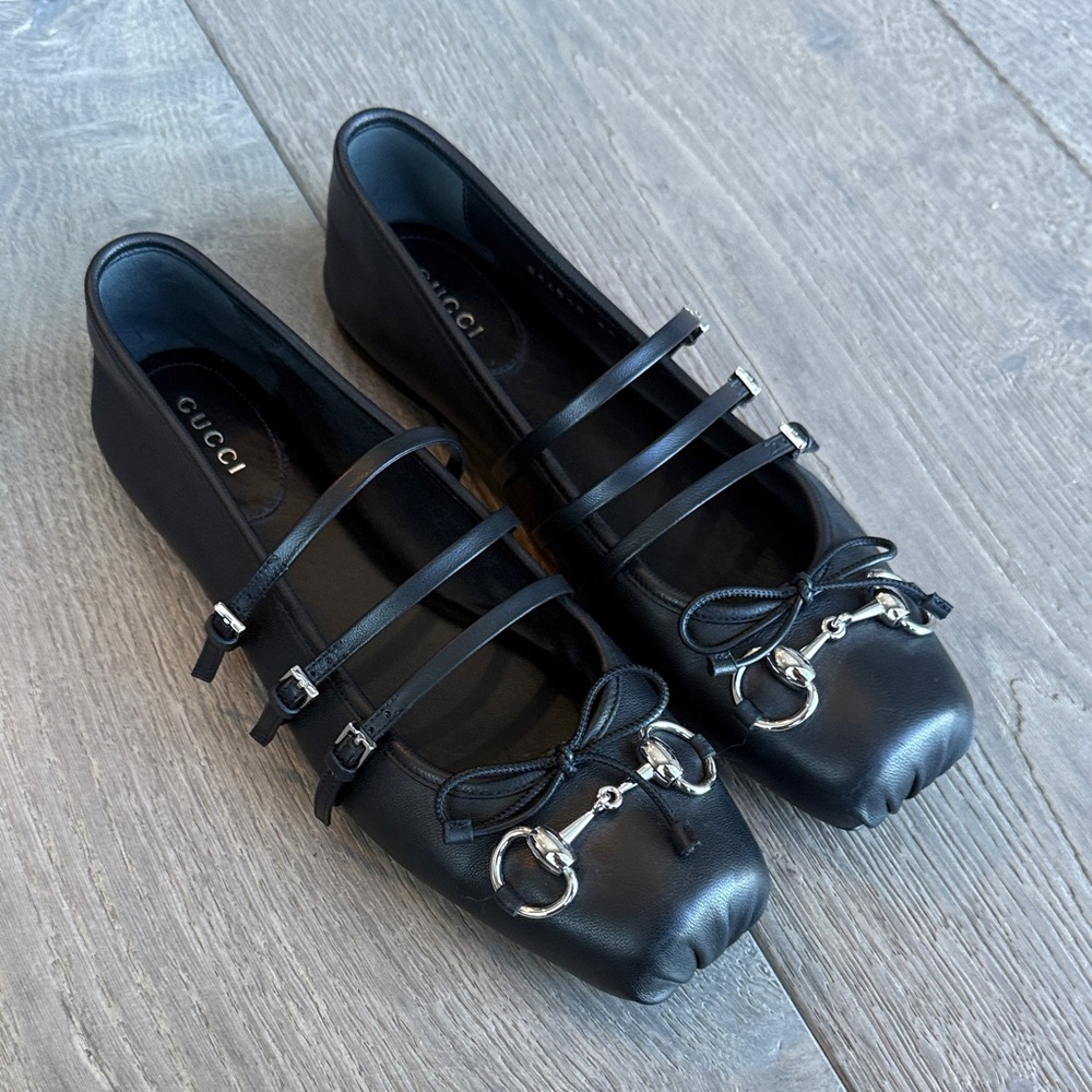 Gucci Black Leather Flats with Silver Accents